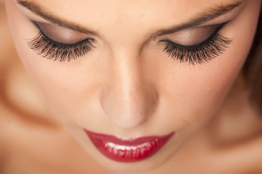 How Long Do Eyelash Extensions Last? | SNOB