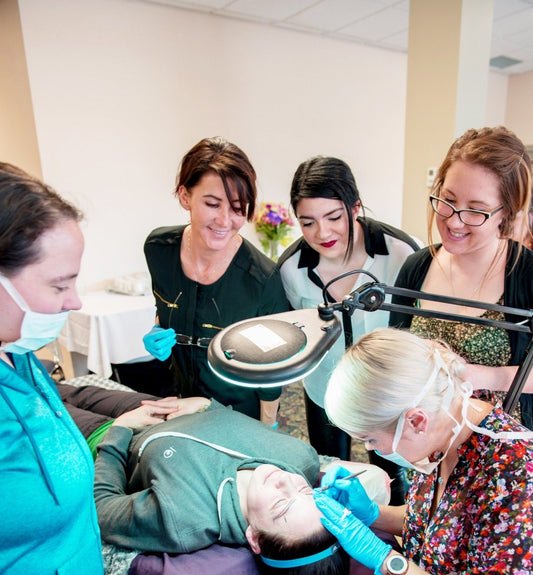 Reasons to Do a Background Check Before Signing Up to that Course! | SNOB
