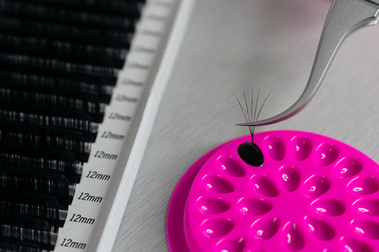 Learn about the difference between handmade and Premade Volume Fans