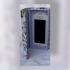 SNOB volume opened lash tray packaging example; sample 0.05 mm lashes shown